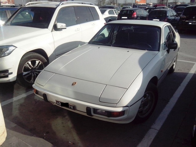 www.targhenere.net/images/media/porsche_924_anno_1984_2_zpsbd329989.jpg