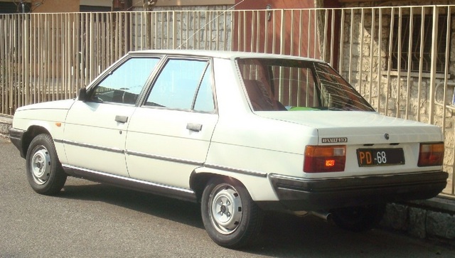 www.targhenere.net/images/media/renault9tce-1983_tn20123_zpsb9bf06be.jpg