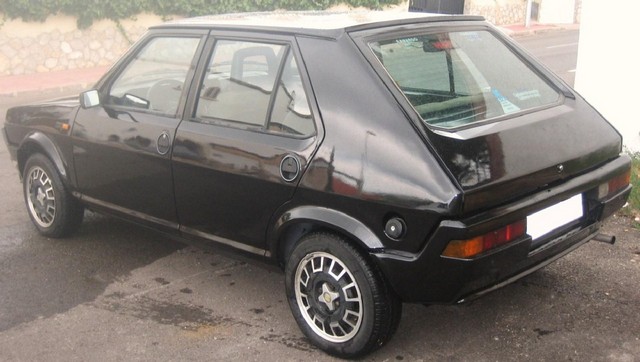 www.targhenere.net/images/media/seat_fiat_ritmo_100_tc_crono_zpsce79d394.jpg